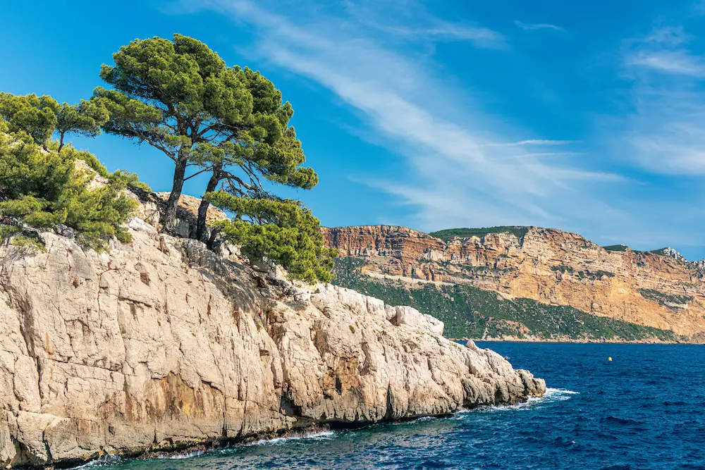 provence calanques mediterranee distillerie aix